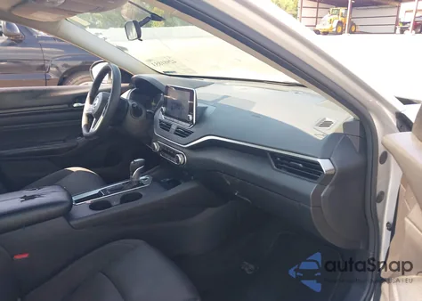 2019 Nissan Altima 2.5 S z USA, uszkodzony, nr VIN 1N4BL4BVXKC104227